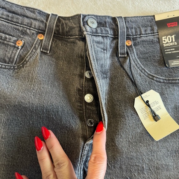 Levi's 501 Women's Dark Gray Button Fly Jean Shorts. Size 10/30 - Picture 3 of 6